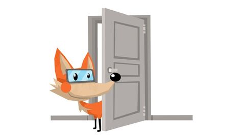 MeKoKi der Medienfuchs schaut aus Tür heraus MekoKi der Medienfuchs schaut aus Tür zum internen Bereich